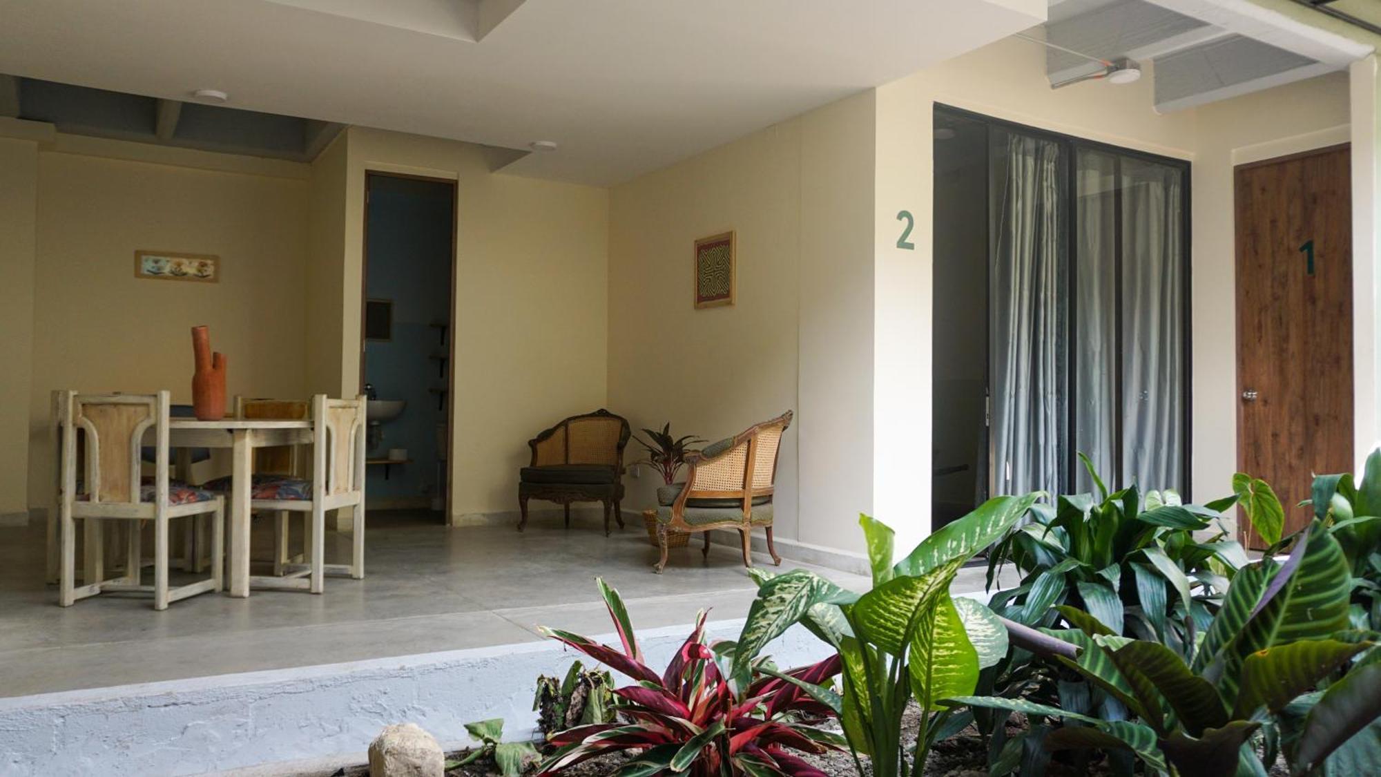 Selva House Bed and Breakfast Medellín Buitenkant foto