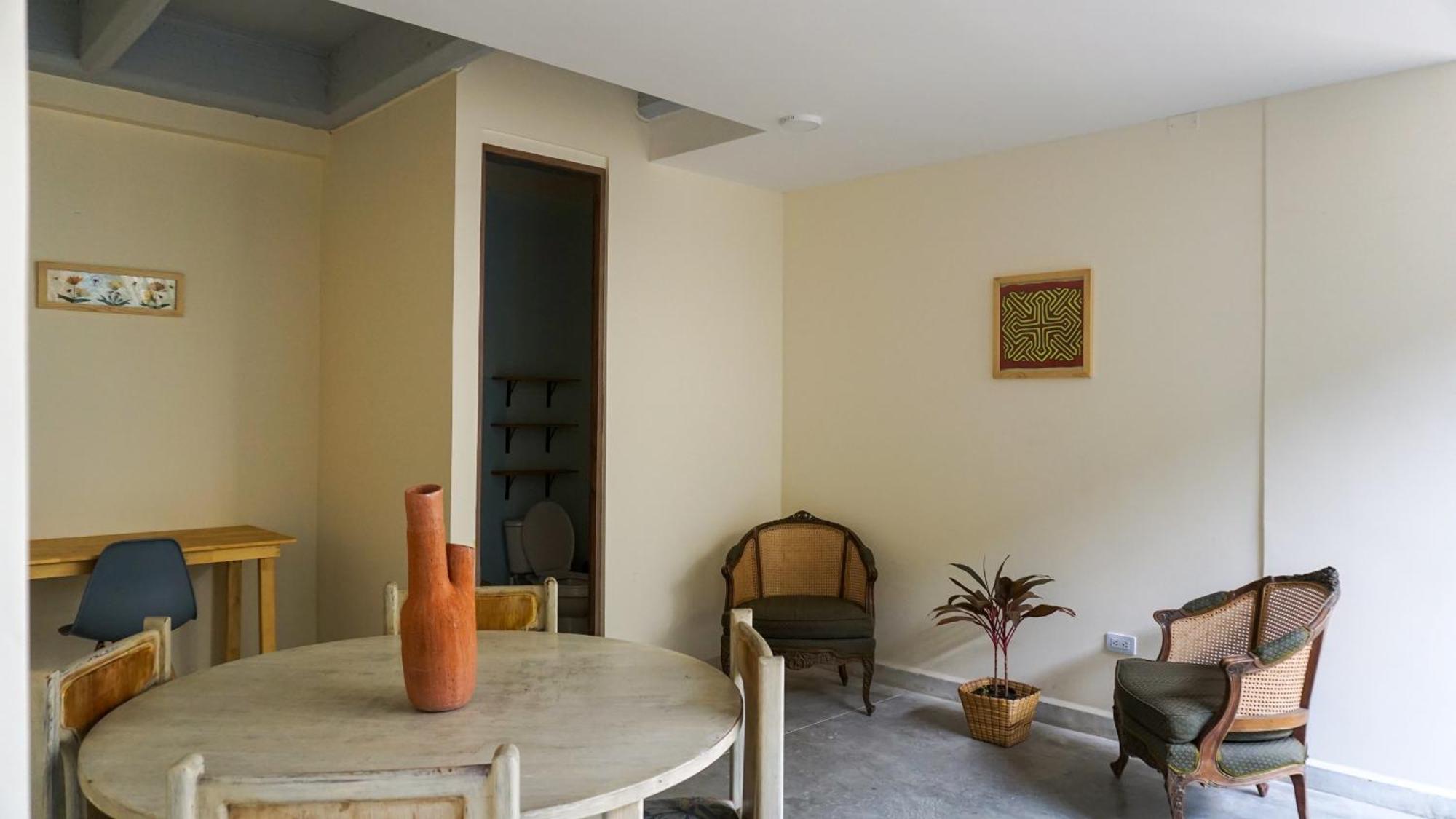 Selva House Bed and Breakfast Medellín Buitenkant foto