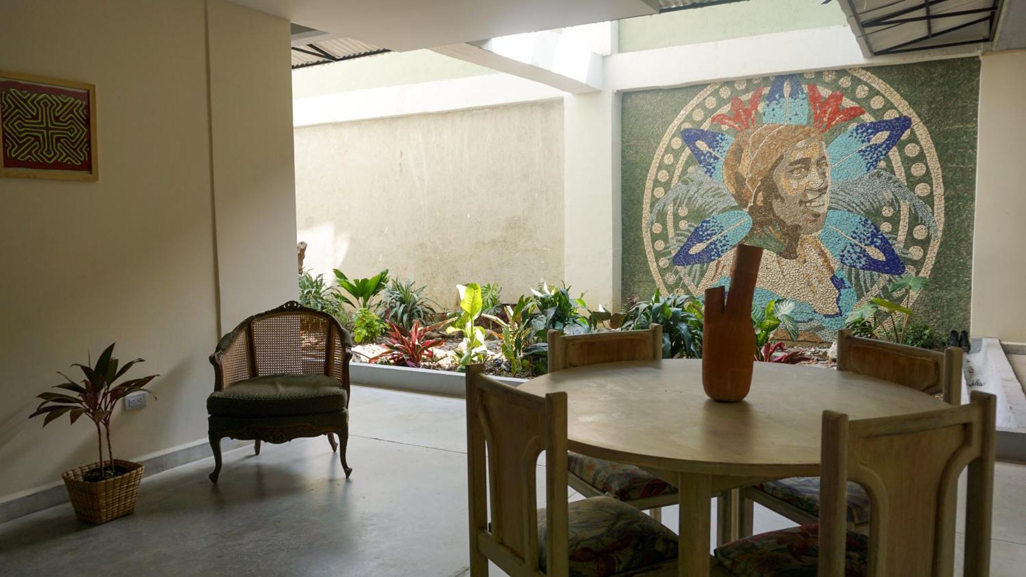 Selva House Bed and Breakfast Medellín Buitenkant foto