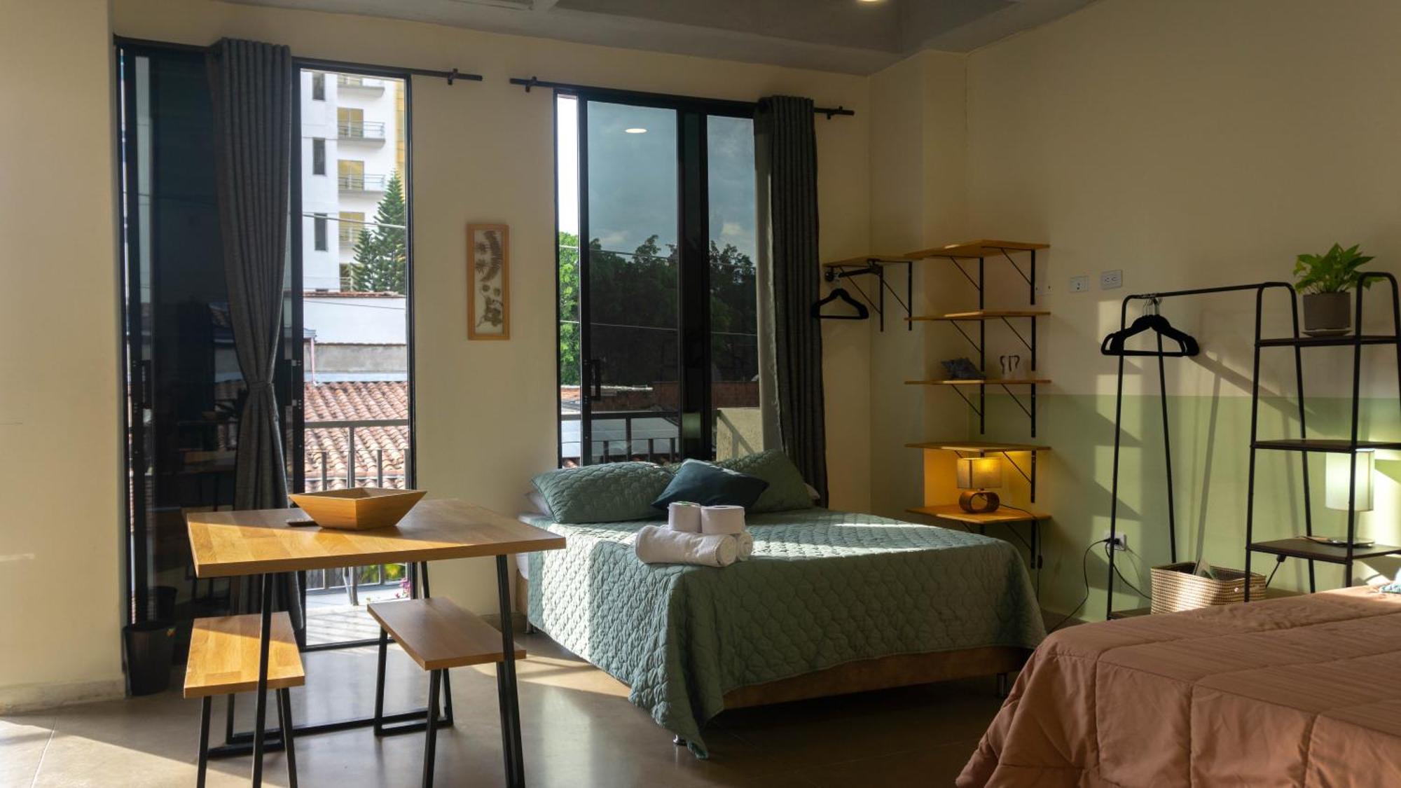 Selva House Bed and Breakfast Medellín Buitenkant foto